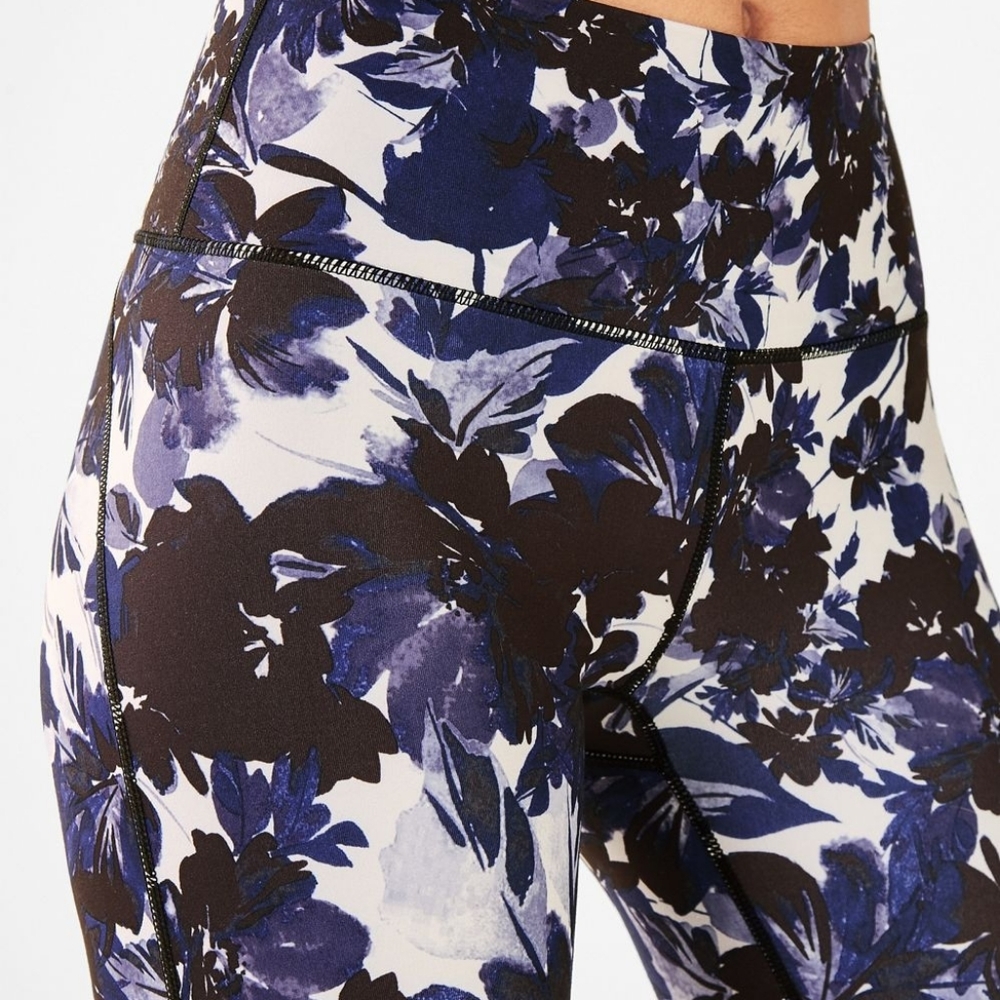 Fabletic
Buttery-soft feel with adjustable hems - Picture 10 of 13